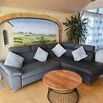 Apartment Diane Scheer